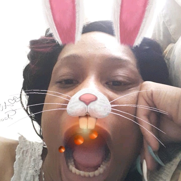 Meet your Posher, Tica - Picture 1 of 1